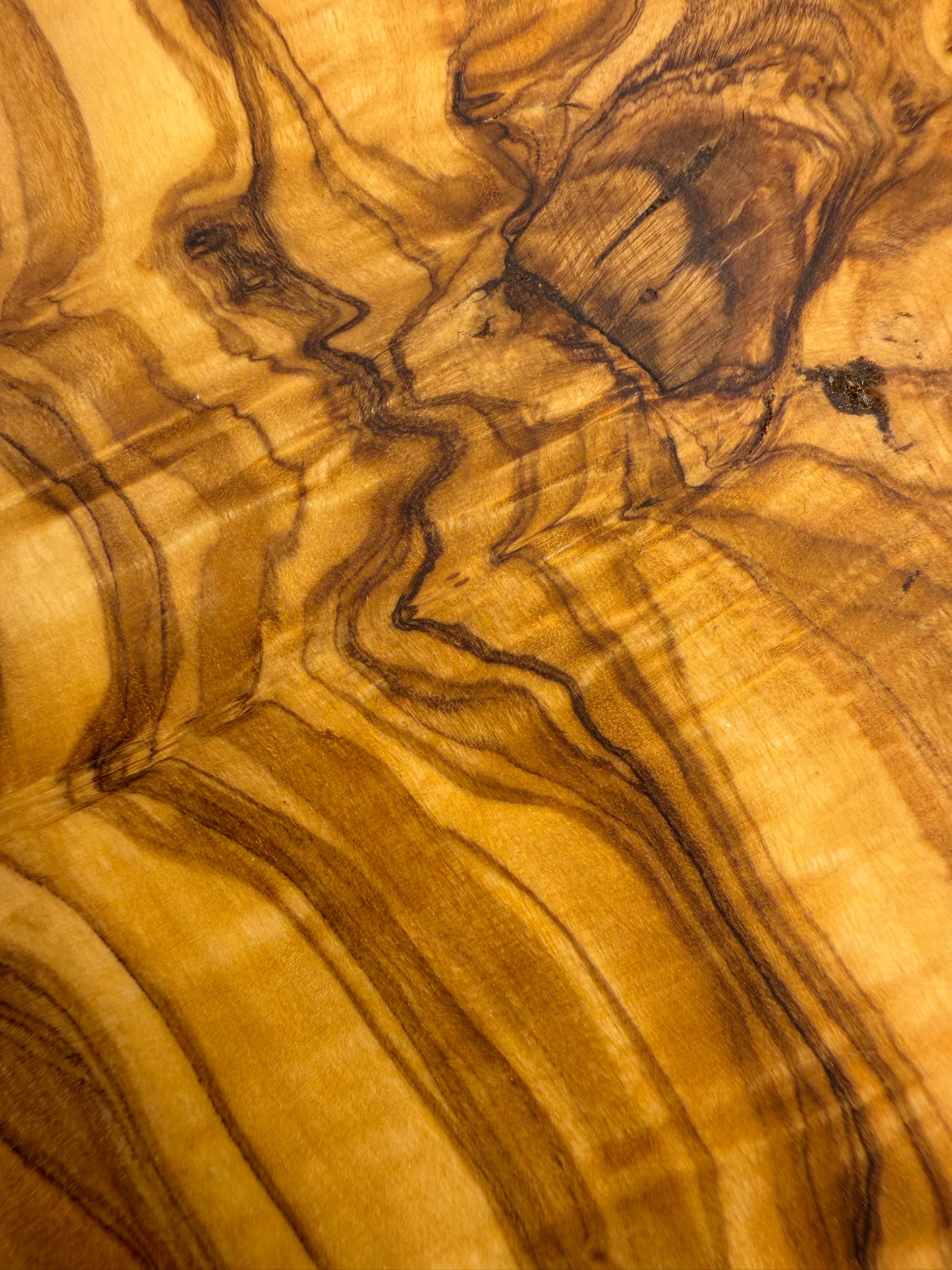 Rustikales Schneidebrett (25-29cm)